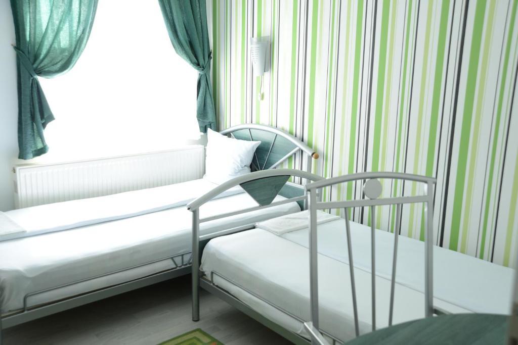 Hotel Zeneva Kragujevac Habitación foto