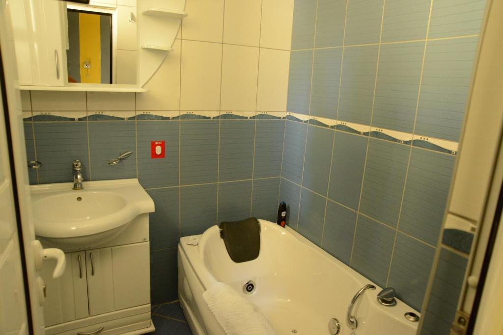 Hotel Zeneva Kragujevac Habitación foto